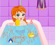 Холодное сердце:Малышка Анна принимает ванну